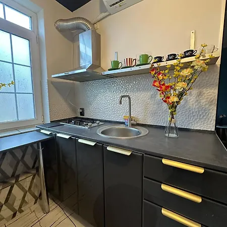 Nova Executive Free Parking קריובה